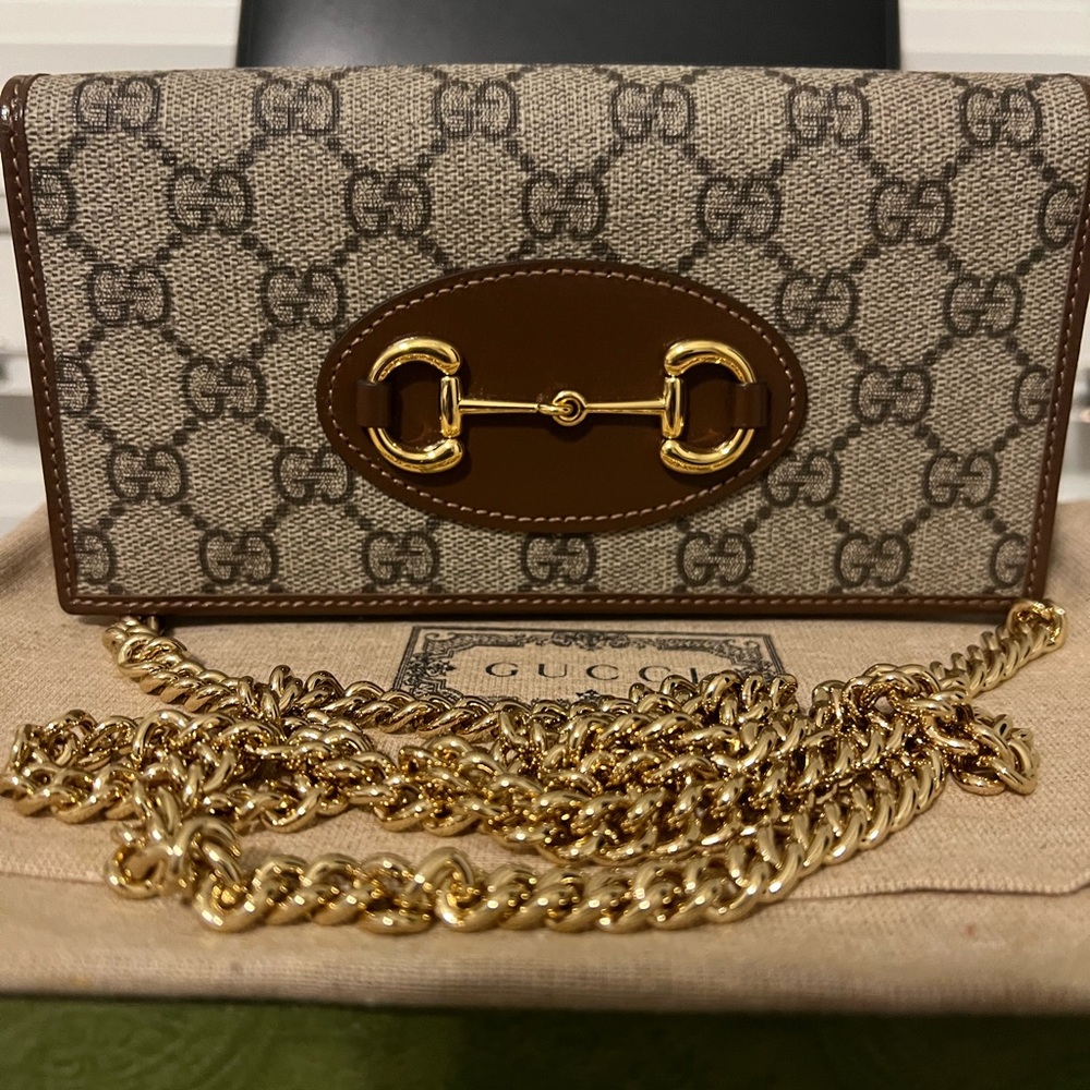 Gucci Wallet on chain
